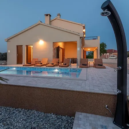 Vanessa - Ciovo * Trogir